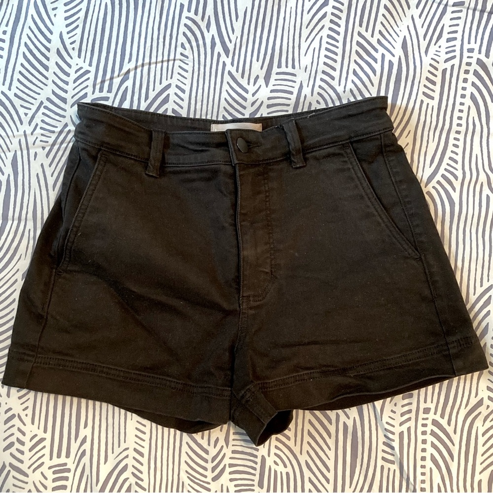 Everlane black canvas high waisted shorts